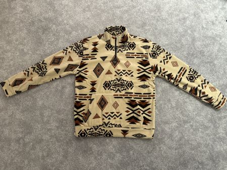 Warmer Fleece-Pullover mit Muster, Gr. M - Ideal für Herbst!