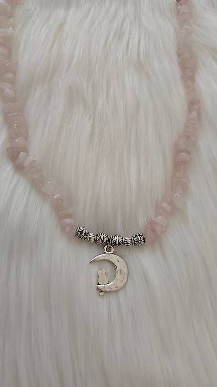 Catenine: Collier Quartz rose lune – Usato da Cheseaux-Lausanne venduto da Ana_Gandarinho 1