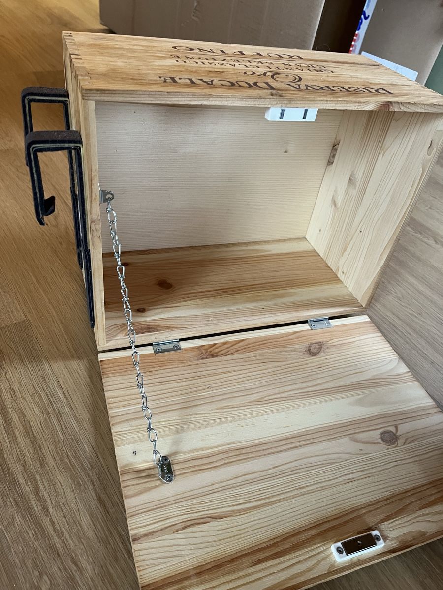 Autres: Nachtschrank Weinkisten – D'occasion à Zürich par nisone 3
