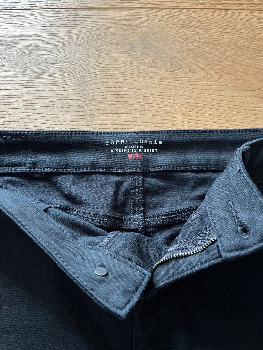 Esprit Gonne: Jeans-Jupe – Usato da Montlingen venduto da Giardini13 1
