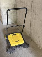 Kärcher Handkehrmaschine 650