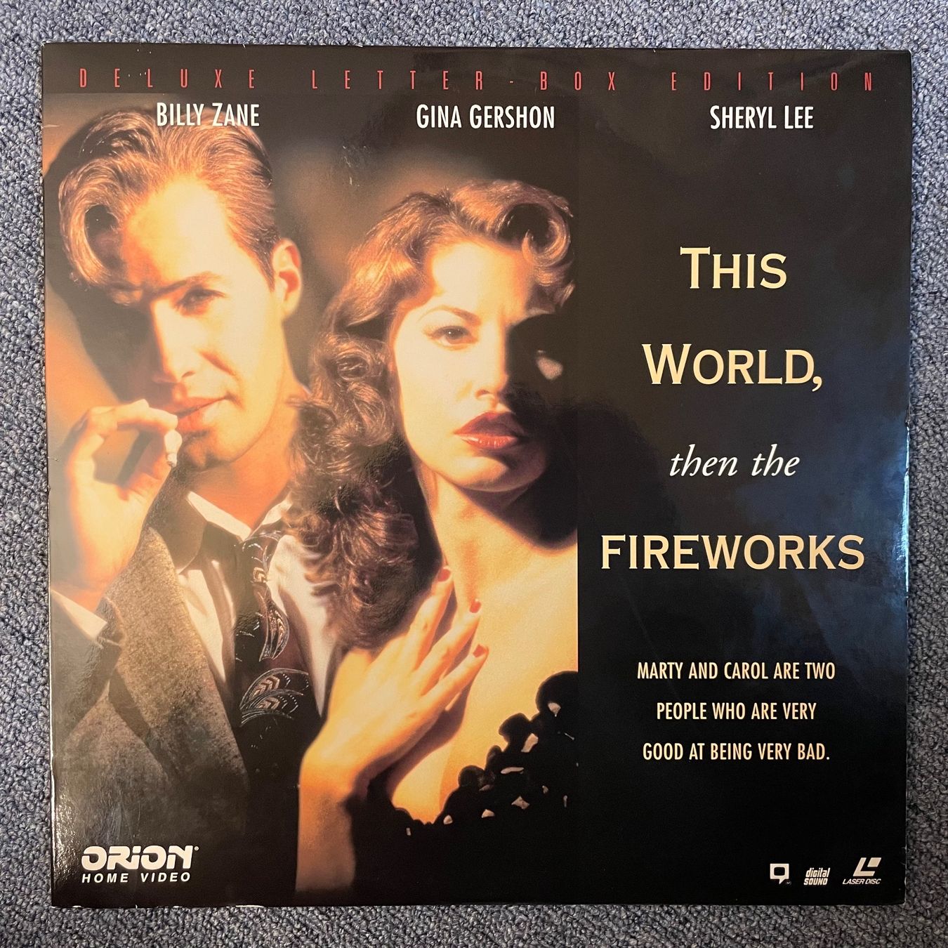 Tutti i DVDs: THIS WORLD THEN THE FIREWORKS - LASER DISC - Engl. – Usato da Stans venduto da Brode