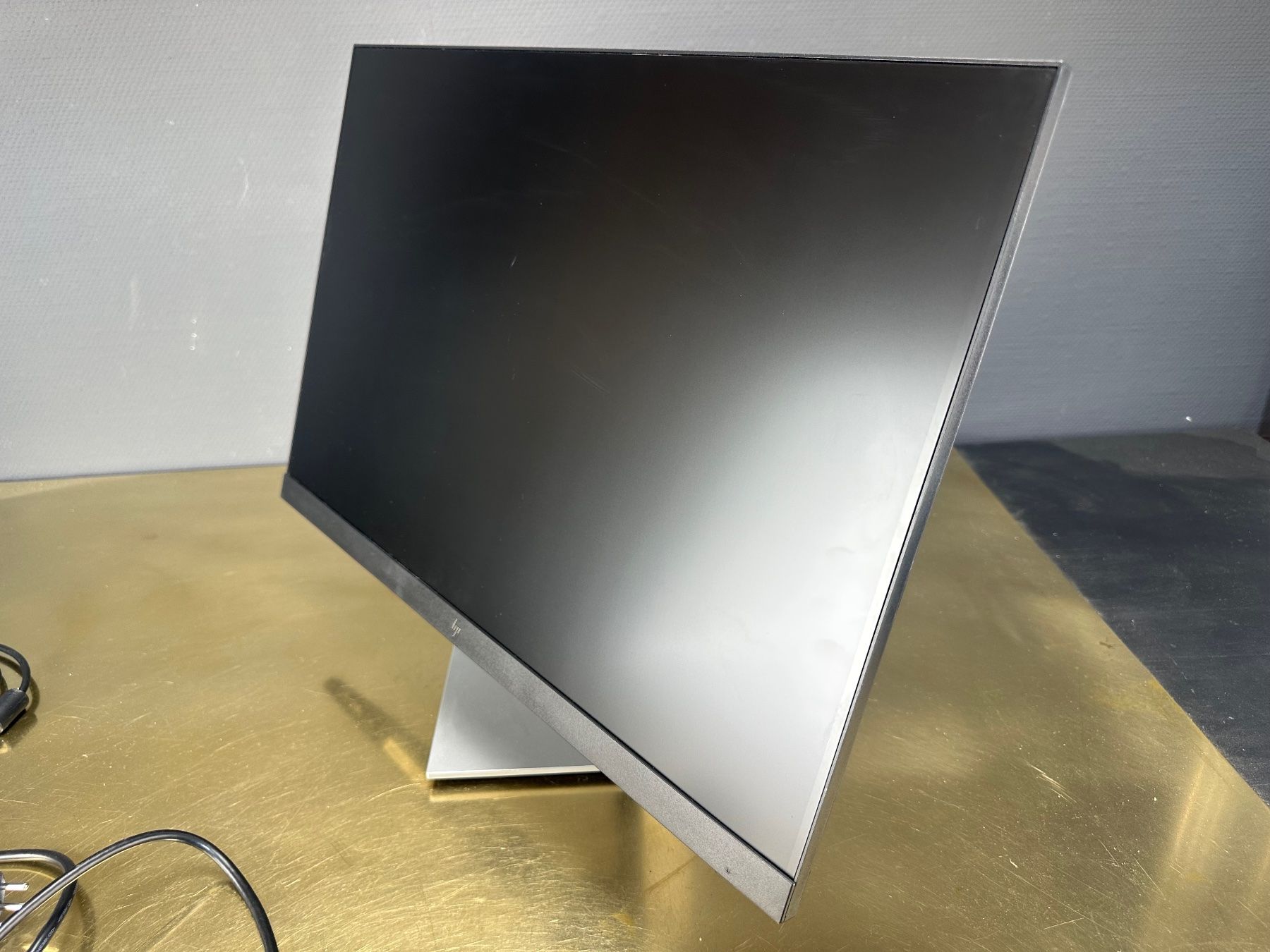 Hewlett Packard Monitor: Bildschirm, HP E24i G4, Gebraucht #1 – Usato da Laufenburg venduto da Sirluger 4