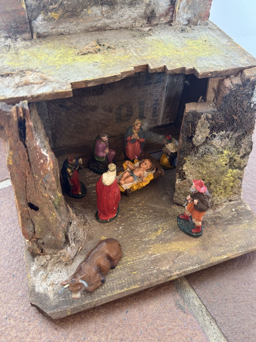 Tutte le decorazioni: kleine Krippe – Usato da Hombrechtikon venduto da Froeschli9 1
