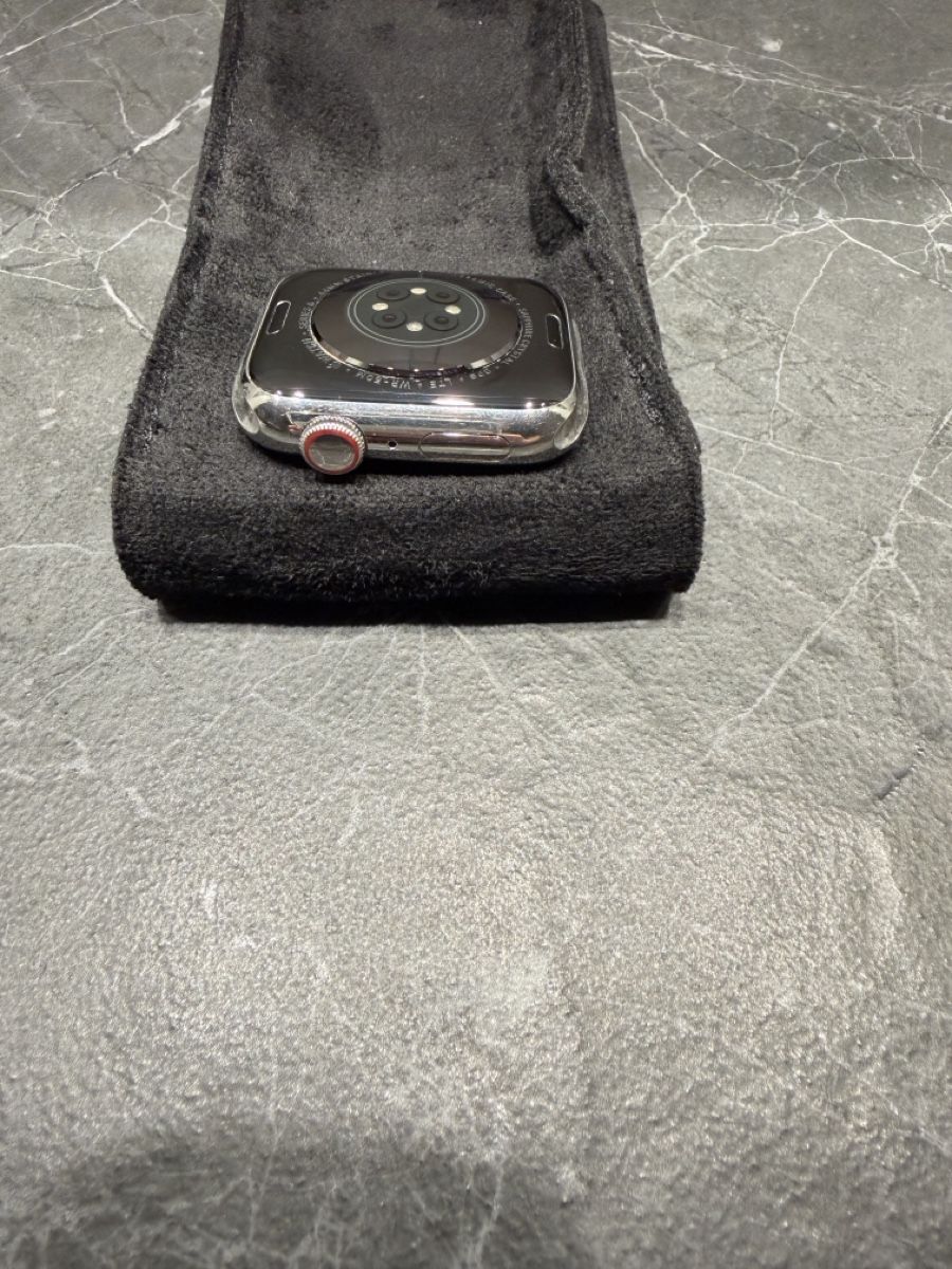 Apple Smartwatch: Apple Watch 6 cellular in Edelstahl – Gebraucht aus Ferenbalm von col_6fsc 5