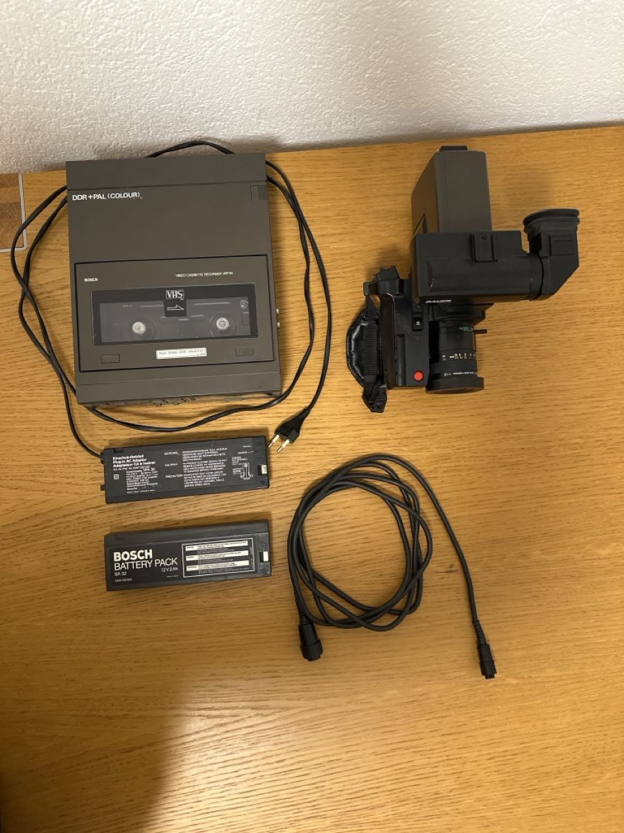 Bauer Camcorder: Bosch VRP 30 Videorecorder & Bauer VCE 266 AF Kamera – Gebraucht aus affoltern am albis von bakee
