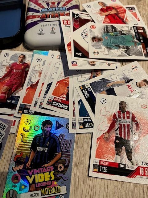 Topps Match Attax Heroes 24/25 50  Karten 3