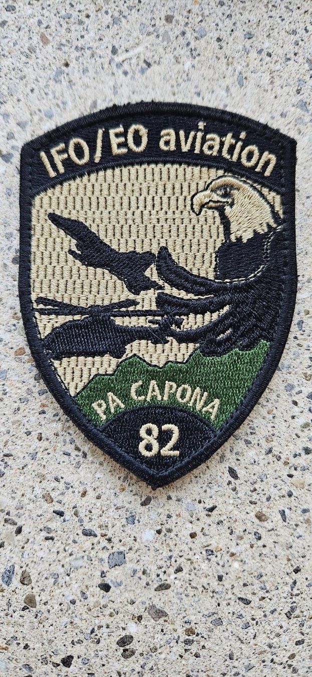 Schweizer Armee Placchette & Badge: *** Badge Luftwaffe mit klett *** – Nuovo e nell'imballaggio originale da Riedholz venduto da fr_sIruP