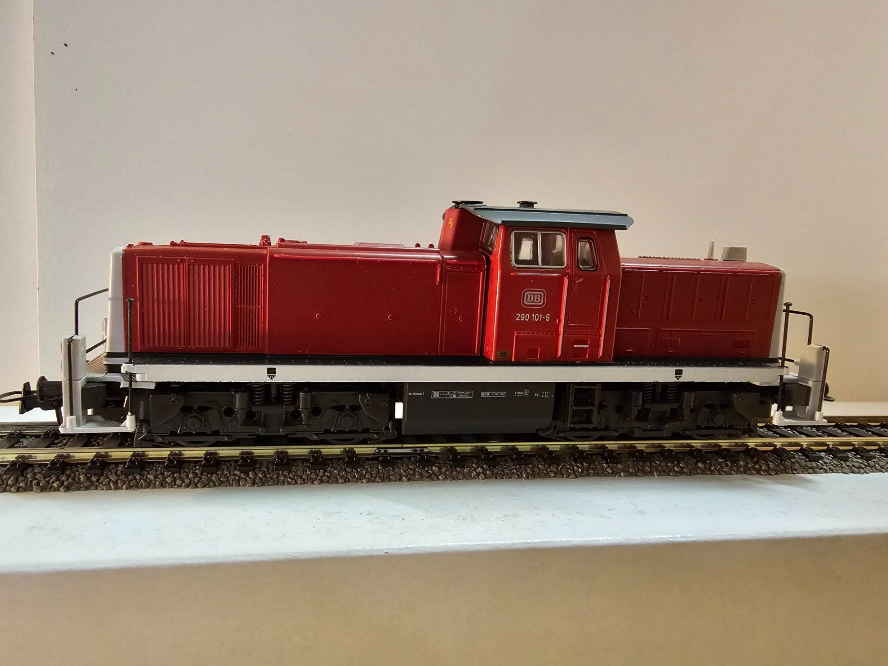 Roco Modelleisenbahnen: Roco Baureihe 290 DB rot/weiss – Gebraucht aus Rheinfelden von stephan28bike 1