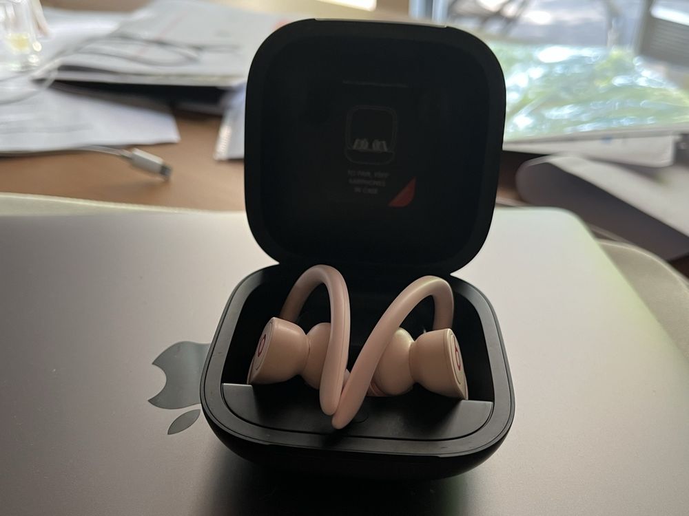 Beats Kopfhörer: Beats- Power pro 2, in Ear Kopfhörer – Neu (gemäss Beschreibung) aus Zürich von ala_h6yq