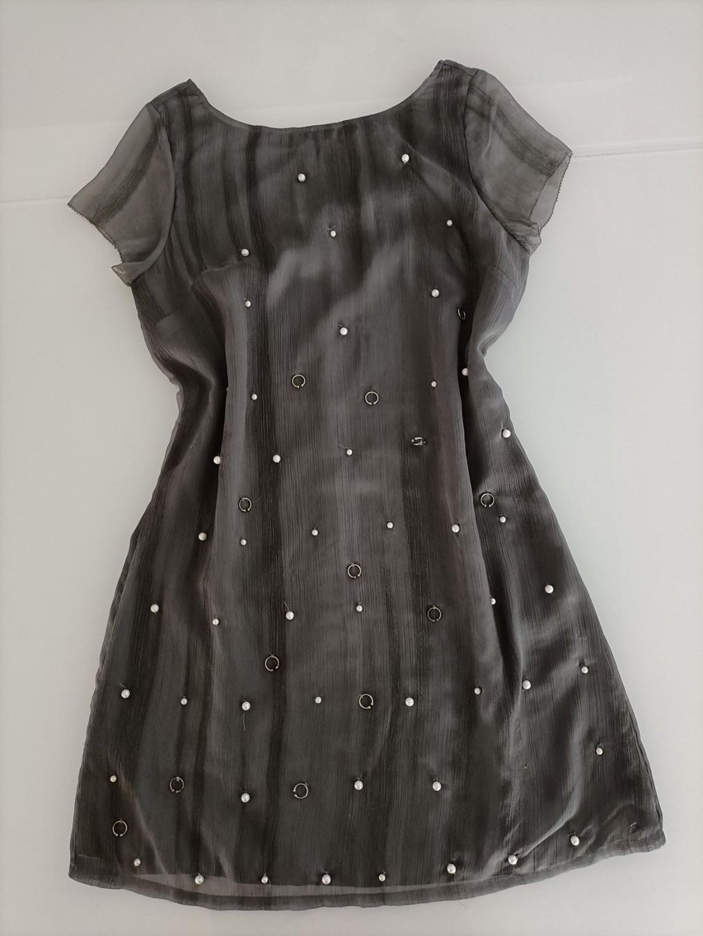 Guess Kleider: Kleid von Guess, M – Gebraucht aus Obergösgen von js9_h6hp