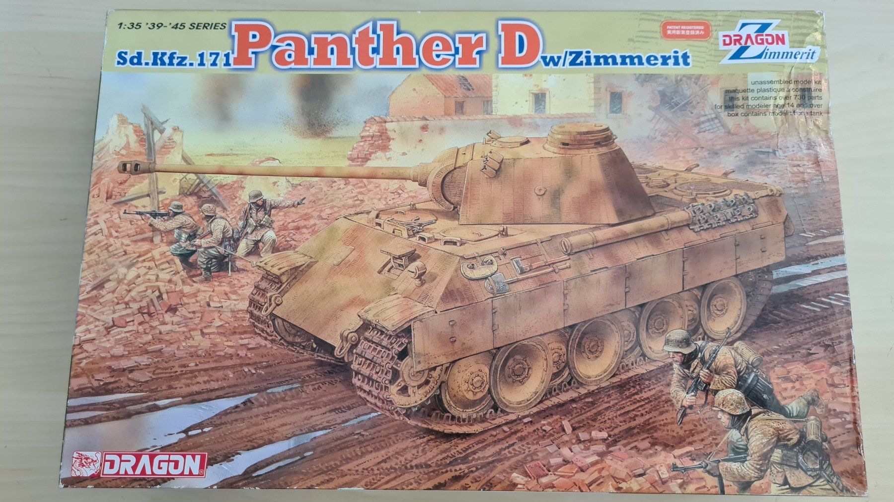 Kit di modellismo & Modellini statici: 1:35 Panther D mit Zimmerit - Dragon 6428 – Usato da Bassersdorf venduto da jackbmw