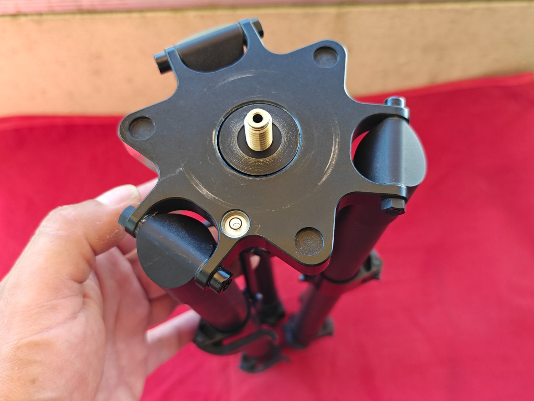 Sonstige Dekorationen & Accessoires: Leichte kleines Stativ Carbone Staviv – Gebraucht aus Aesch BL von steve_weil