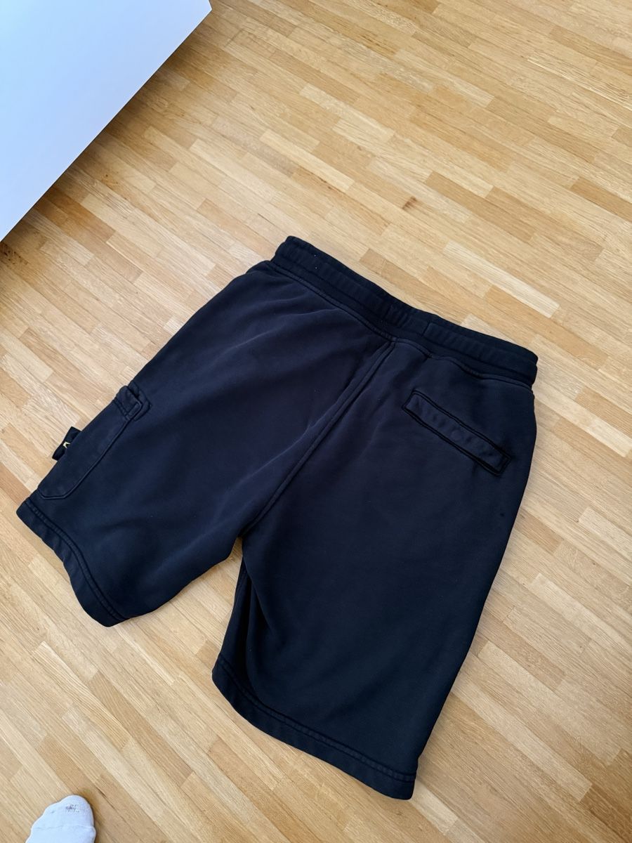 Stone Island Pantaloni: Stone Island Shorts M – Usato da Allschwil venduto da M6e63 6
