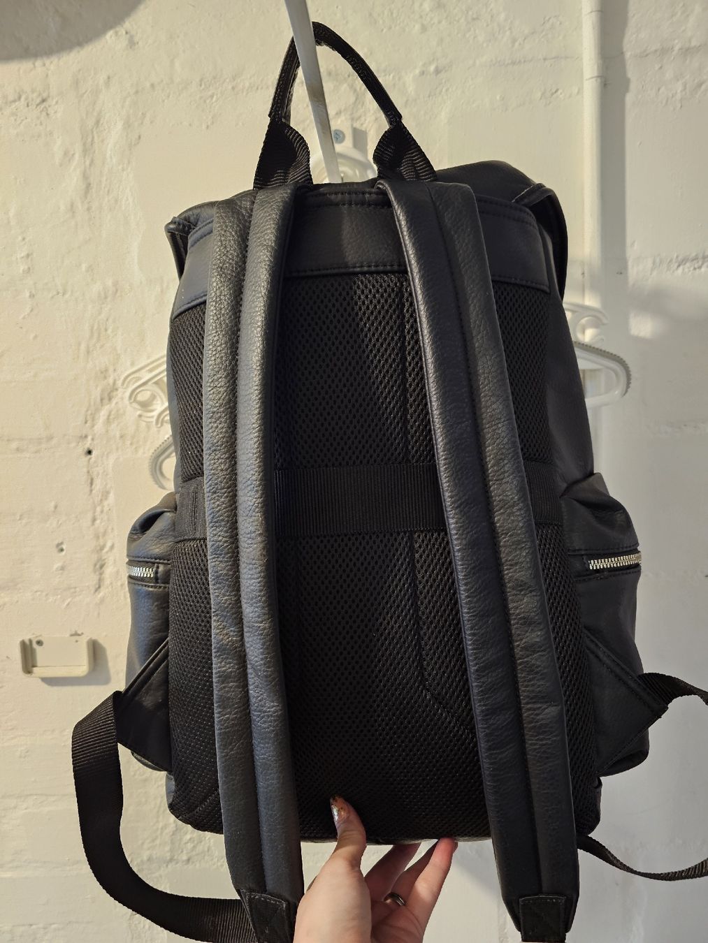 Zaini: schwarzer Venice Rucksack – Nuovo (secondo la descrizione) da Hendschiken venduto da Nic_Sta 1