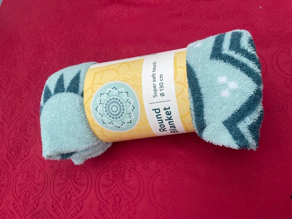 Decken: Picknick Decke rund Round Blanket 130cm NEU Super soft touch – Neu und originalverpackt aus Bergdietikon von antovale