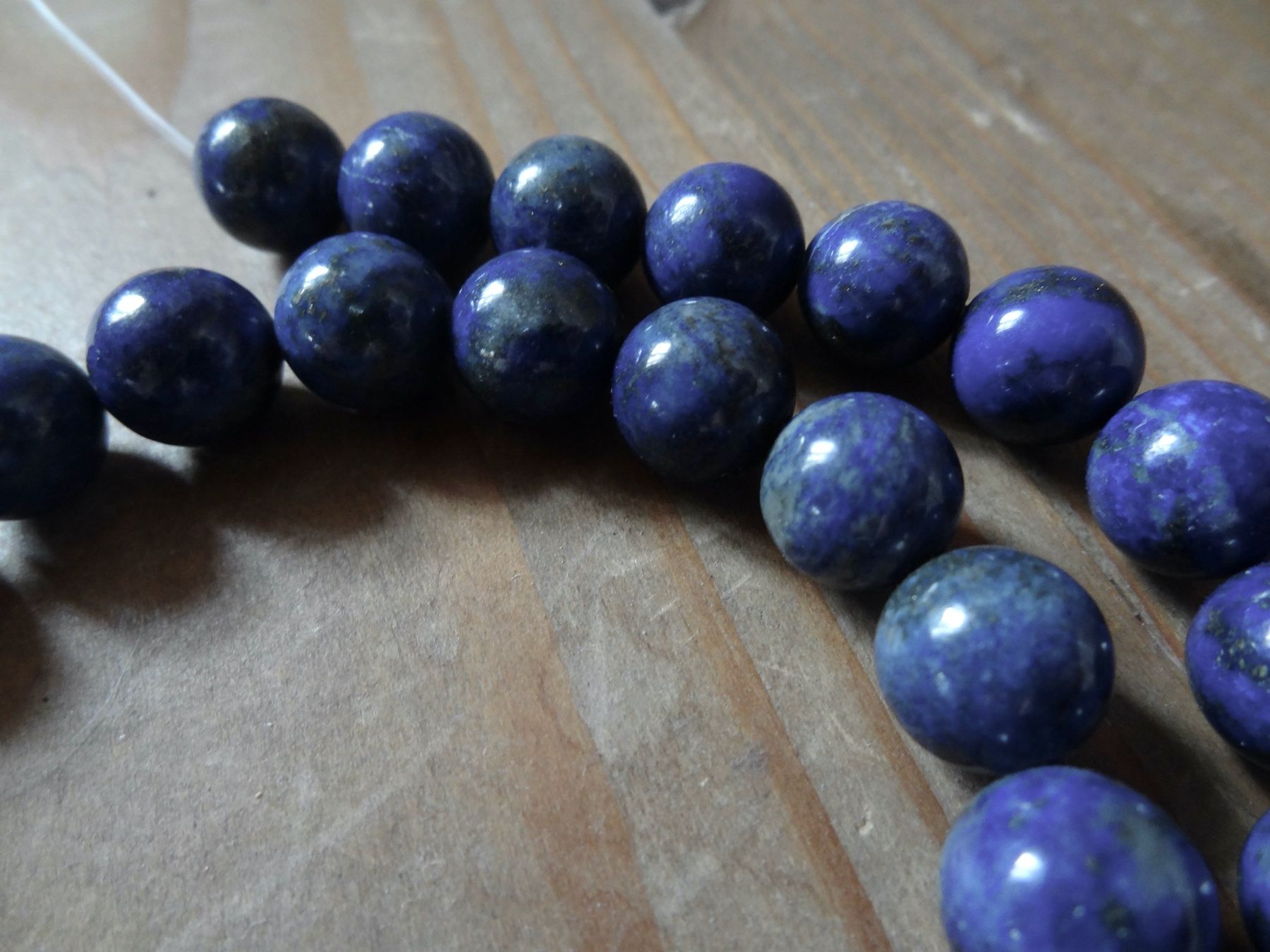 Pietre preziose: schöne "Lapislazuli" Perlen 10mm - 1 Strang – Nuovo e nell'imballaggio originale da Ittenthal venduto da Hwaggis 1