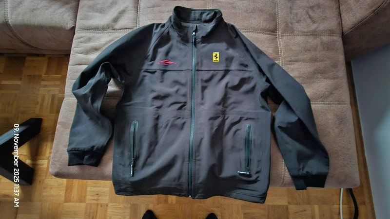 Ferrari Jacken: Ferrari 458 Softshell Jacke – Gebraucht aus Vacallo von mvtony
