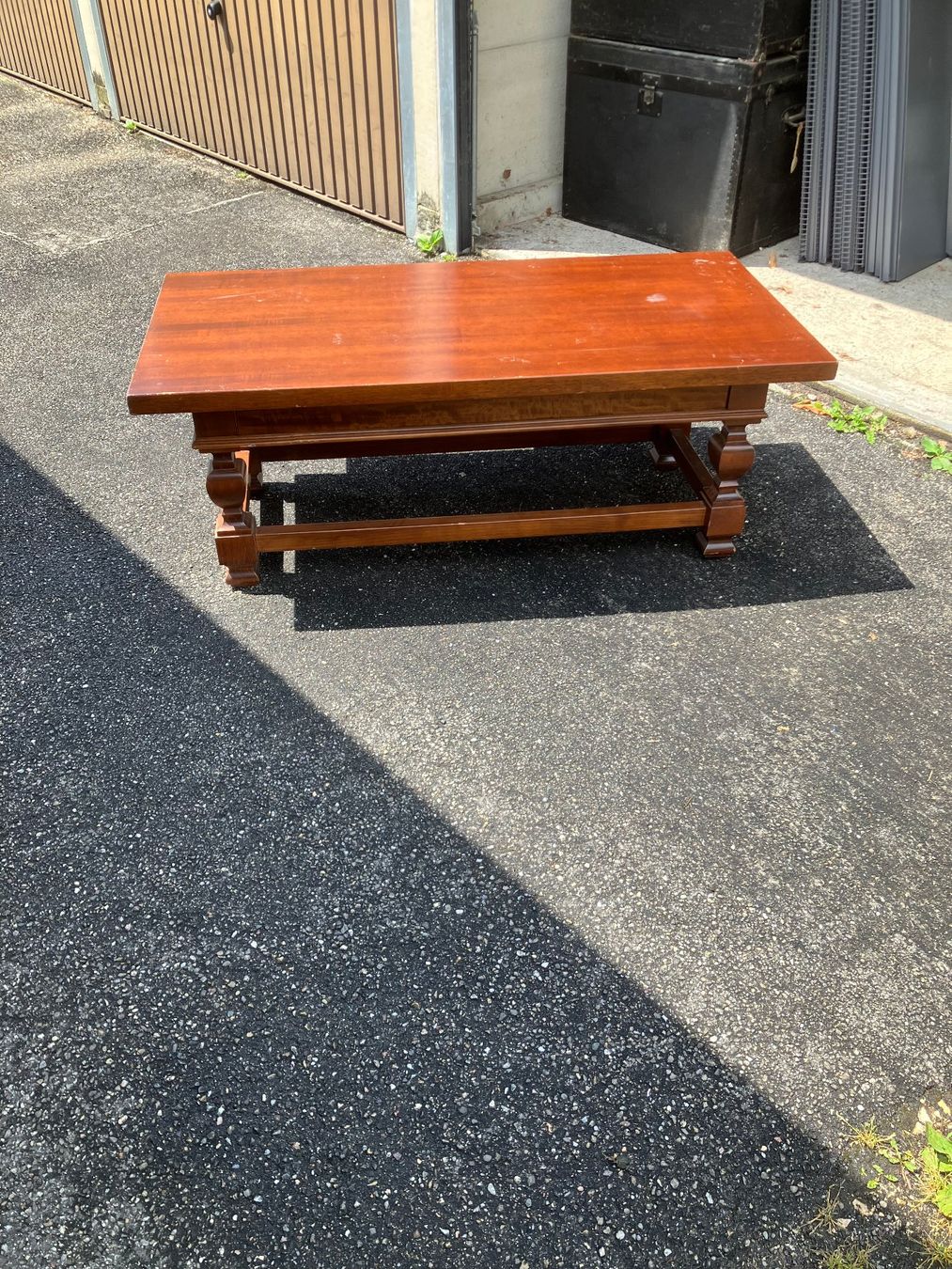 Tavoli: Table de salon en bois massif – Usato da Tavannes venduto da dada017 2