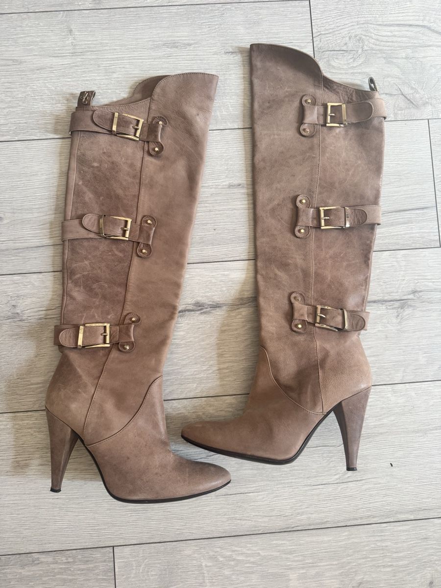 Versace Scarpe da donna: Versace Jeans Couture Overknee Stiefel  – Usato da Bühl BE venduto da anna-ouki