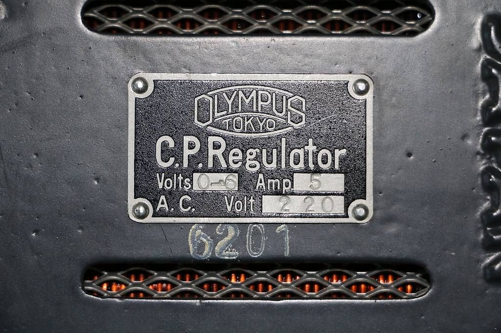 Lampade: Olympus C.P. Regulator 0-6V 5A mit Lampe – Usato da Bern venduto da bsd-bern 1