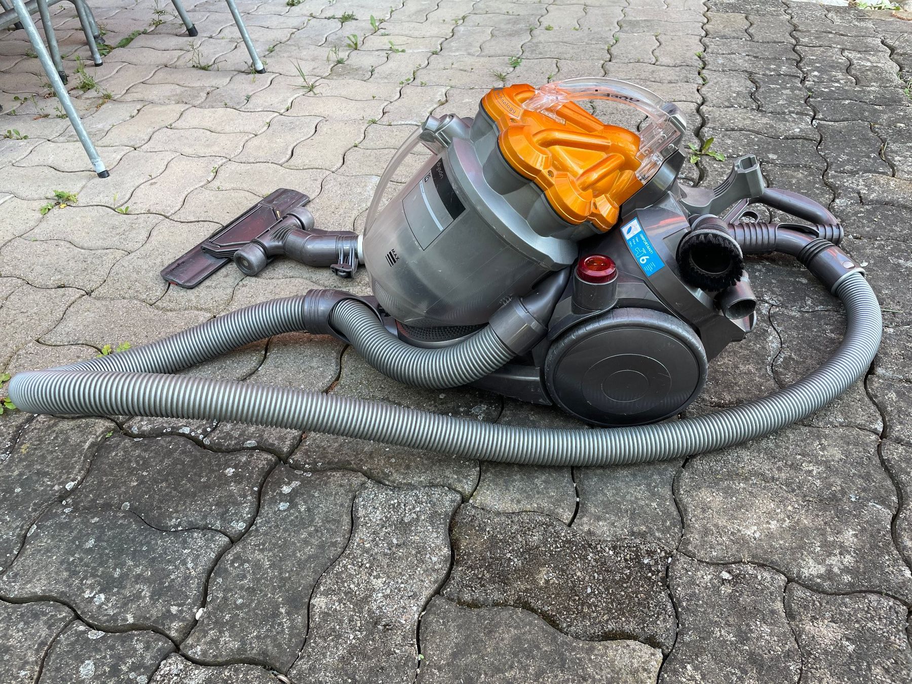 Dyson Staubsauger & Zubehör: Staubsauger DYSON DC19, Schlittensauger – Gebraucht aus Biberstein von Klingklang 3