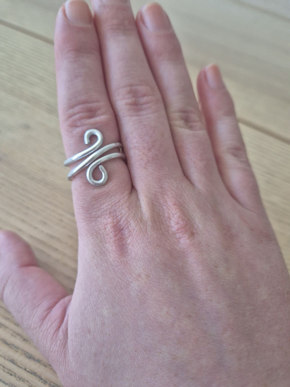 Anelli: Selbergemachter Ring (verstellbar, ca. Ringgrösse 63) – Nuovo (secondo la descrizione) da Zürich venduto da ell_m8n8 2