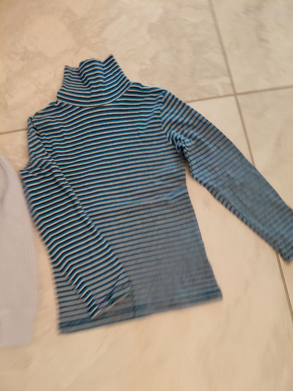 Pulls et sweat-shirts: Winter Pullover – D'occasion à Grenchen par fabai 3