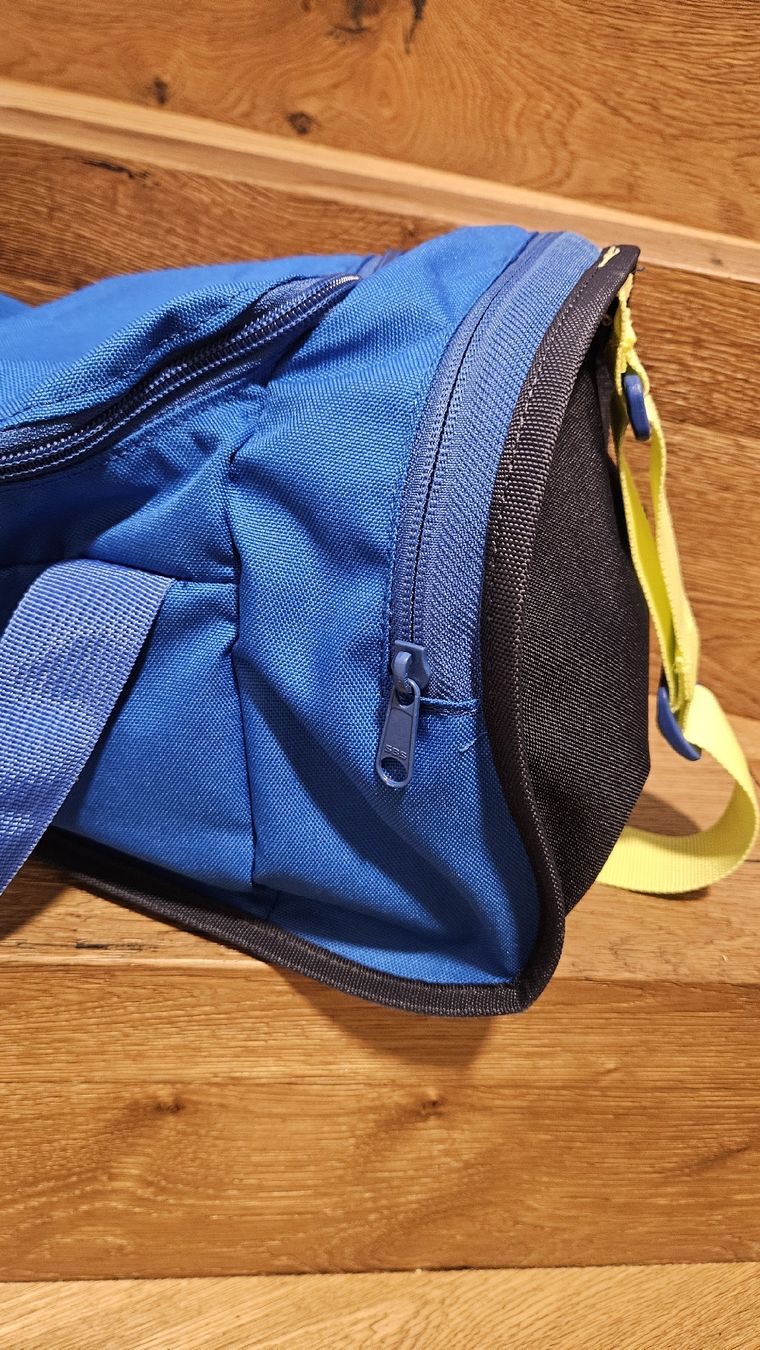 Borse & Zaini: Kipsta Sporttasche, neuwertig – Usato da Rickenbach LU venduto da tramonto5 1