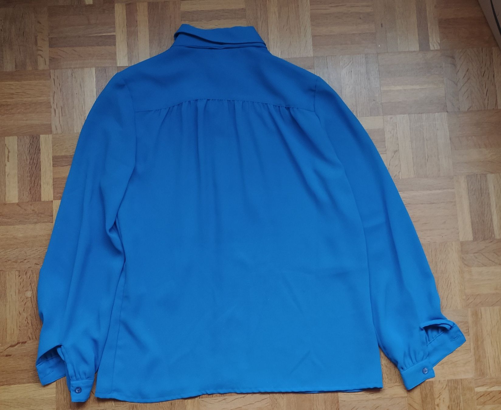 Camicette: Chemisier bleu avec lacet/Bluse blau mit Spitze – Nuovo (secondo la descrizione) da MOUTIER venduto da Anto21 2