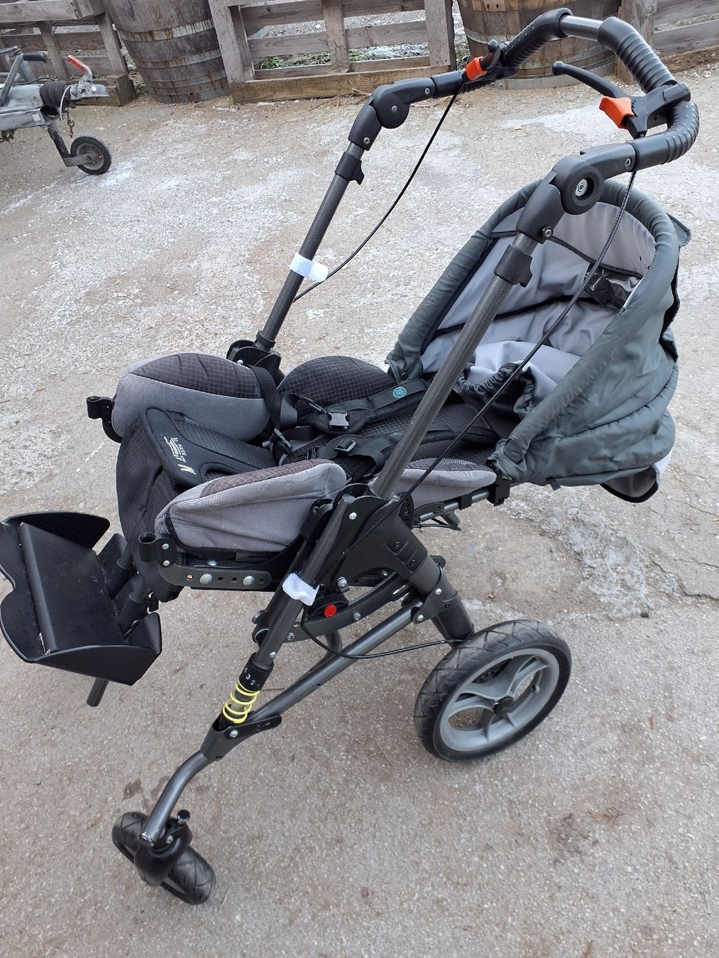 Carrozzine: poussette pour enfants avec handicap – Usato da Sion venduto da Sam-stress 2