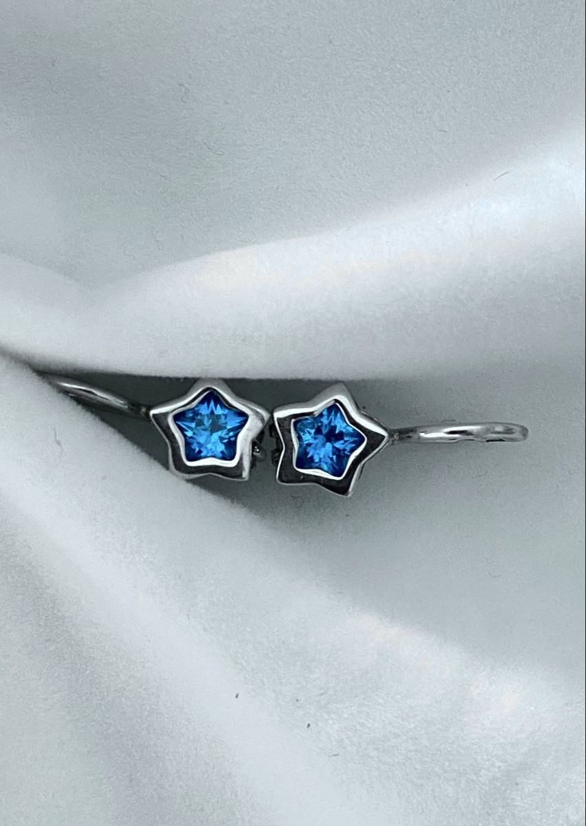 Orecchini pendenti & Orecchini a lobo: Kinder Ohrringe Silber Blau Stern – Usato da Ehrendingen venduto da Uxaxa