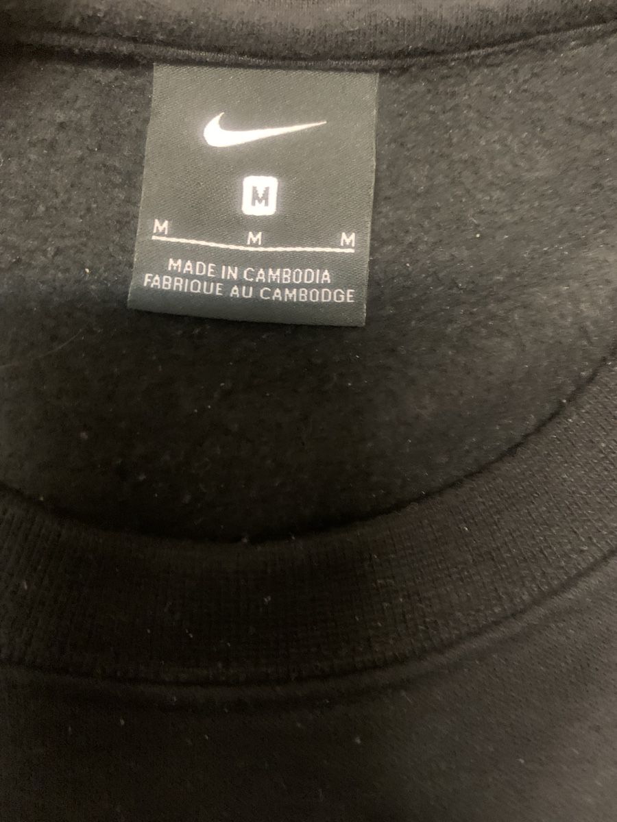 Nike Pullover & Sweatshirts: Nike Venezia Pullover, Size M – Gebraucht aus Münchenstein von Alpinevintage 1