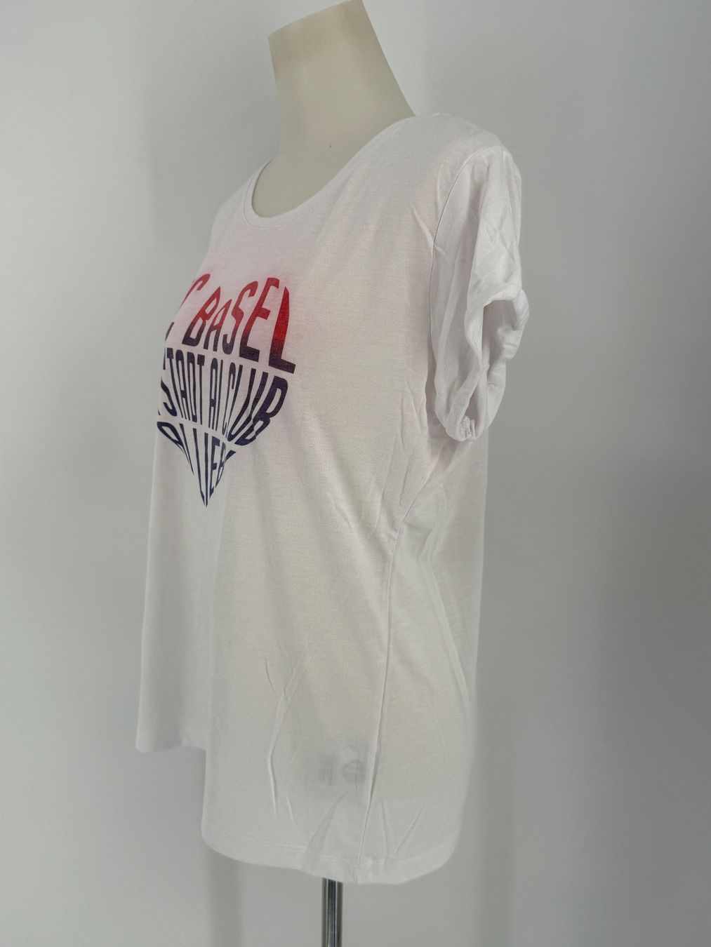 FC Basel T-shirt: FC Basel Shirt Gr. XL – Usato da Auenstein venduto da moin. 1