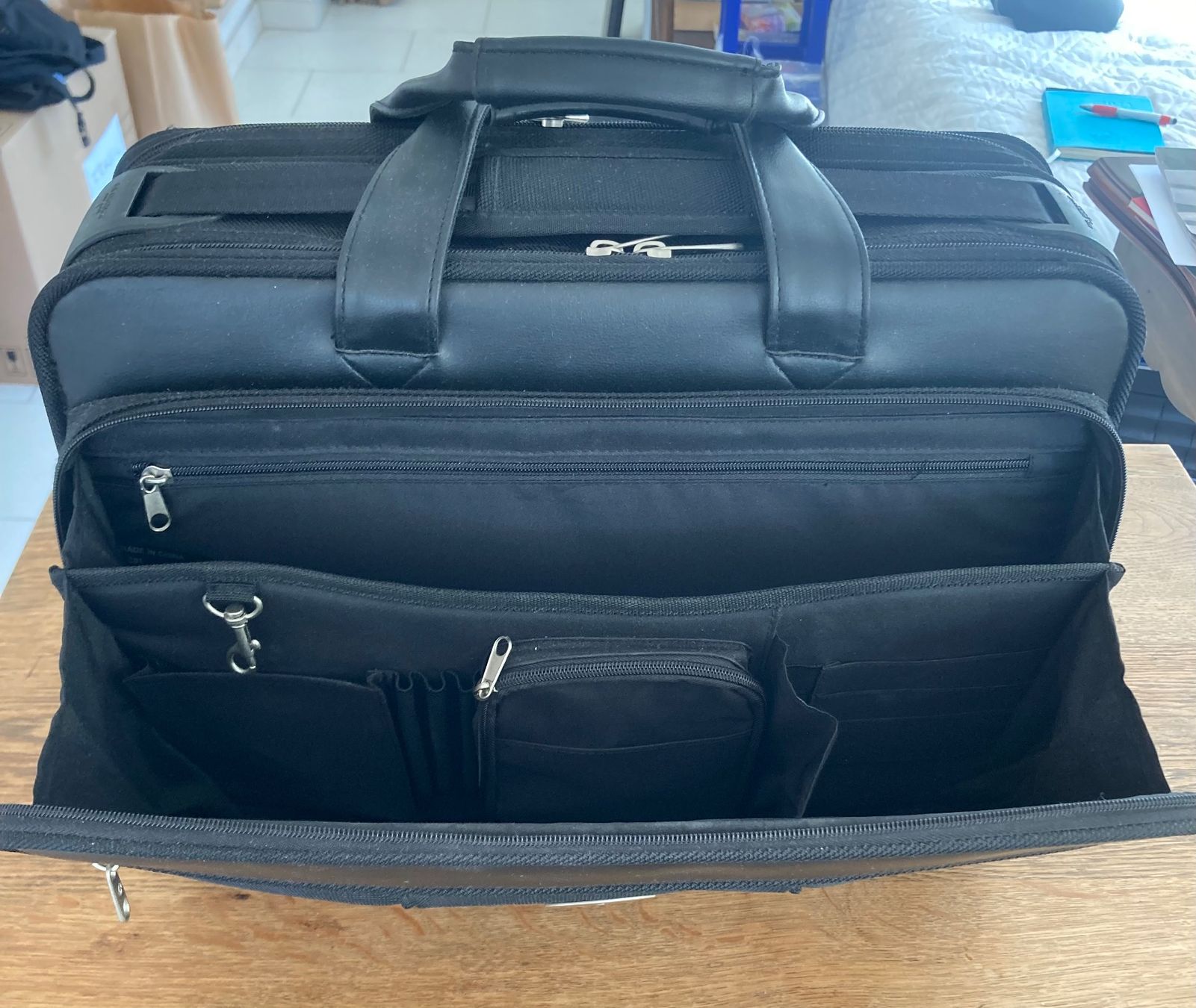 Samsonite Valises & Sacs: Akten- Laptoptasche Samsonite schwarz – Neuf (Voir description) à Biel-Benken BL par yoho 4