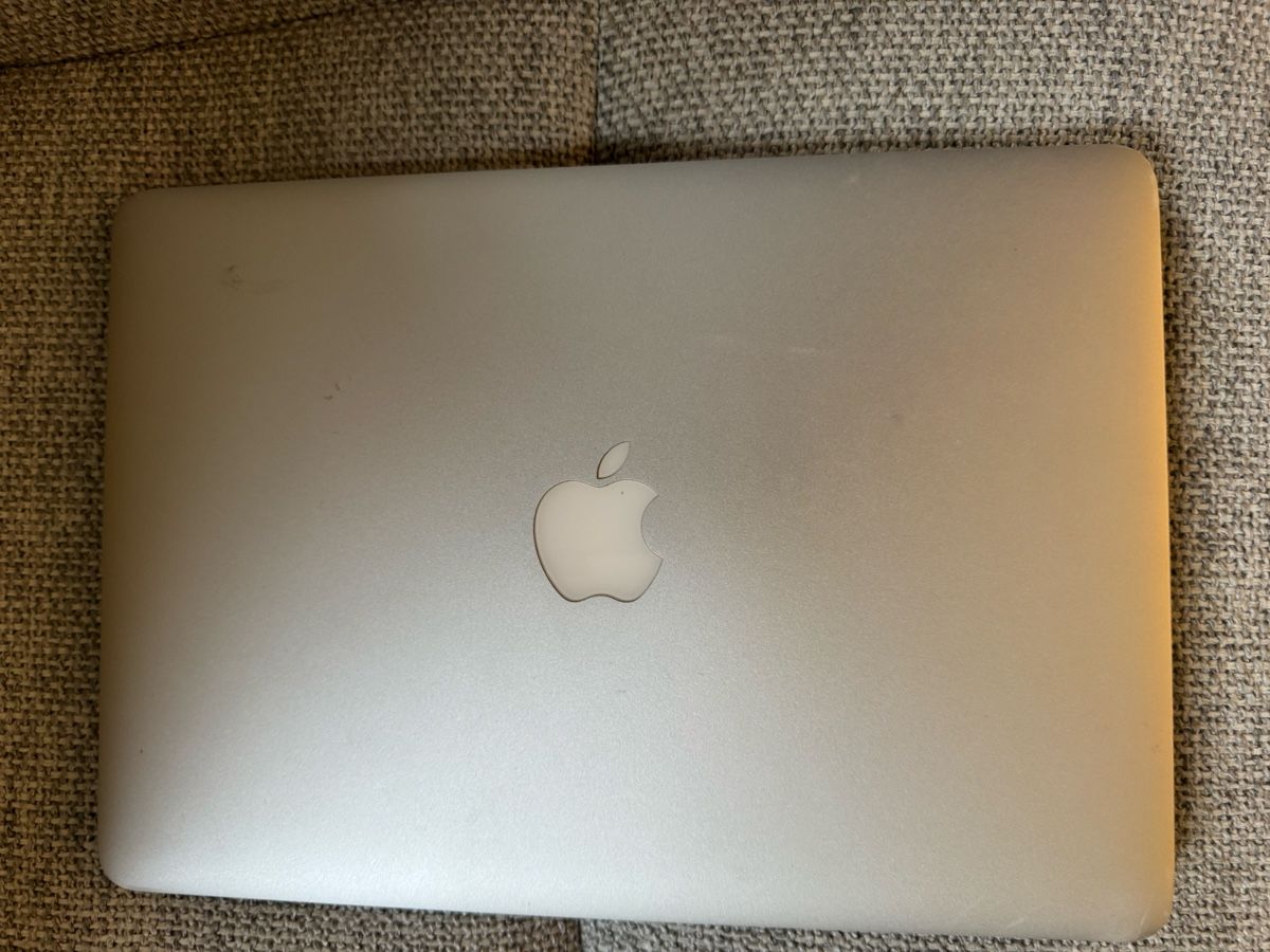 Apple Notebook: MacBook Pro 13 – Difettoso da Adliswil venduto da Busys 2