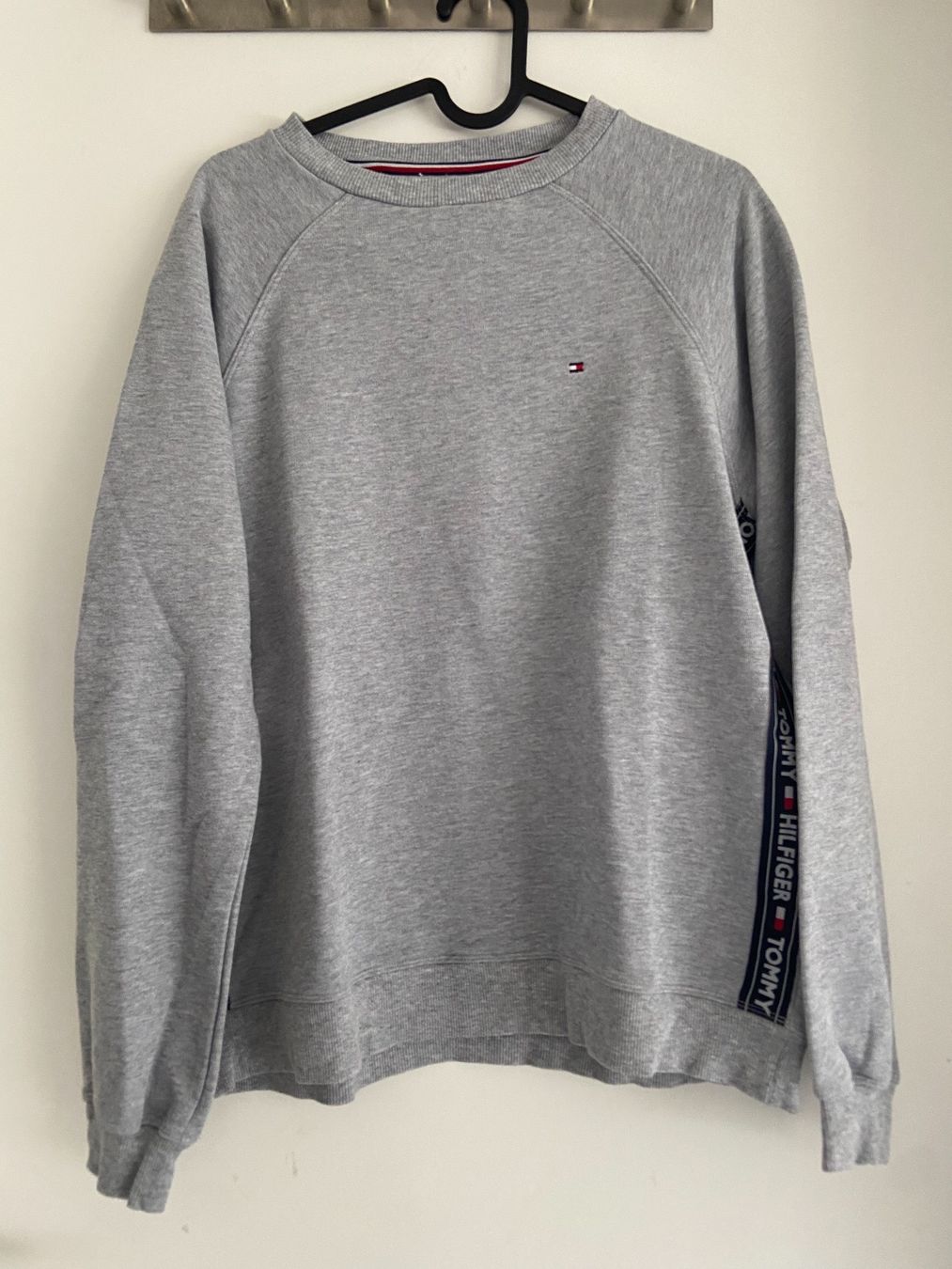 Tommy Hilfiger Pulls & Sweat-shirts: Tommy Hilfiger Pullover – D'occasion à Büsserach par vimeco.43