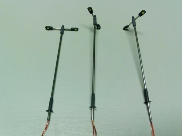 Modellini di ferrovie: LED-Doppelpeitschenlampe 10cm 3/12V DC – Nuovo (secondo la descrizione) da Luzern venduto da Salefactory 2