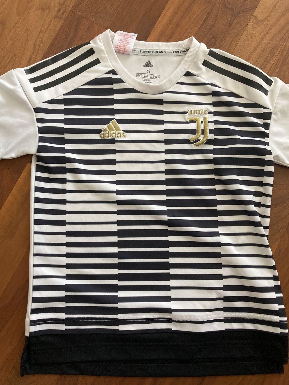 Adidas Scarpe, pantaloni & magliette da ginnastica: Juventus Trikot Kinder S Adidas – Usato da Pratteln venduto da Miki_