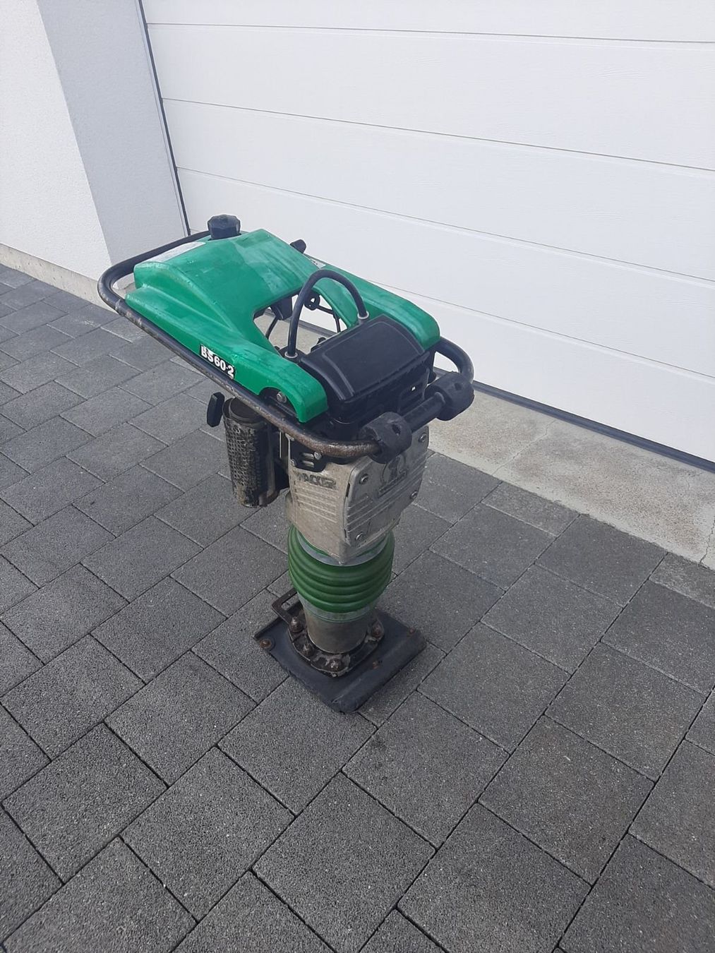 Wacker Neuson Tutte le macchine: Grabenstampfer Rammer Wacker Neuson – Usato da Rain venduto da Kleinmoto 5