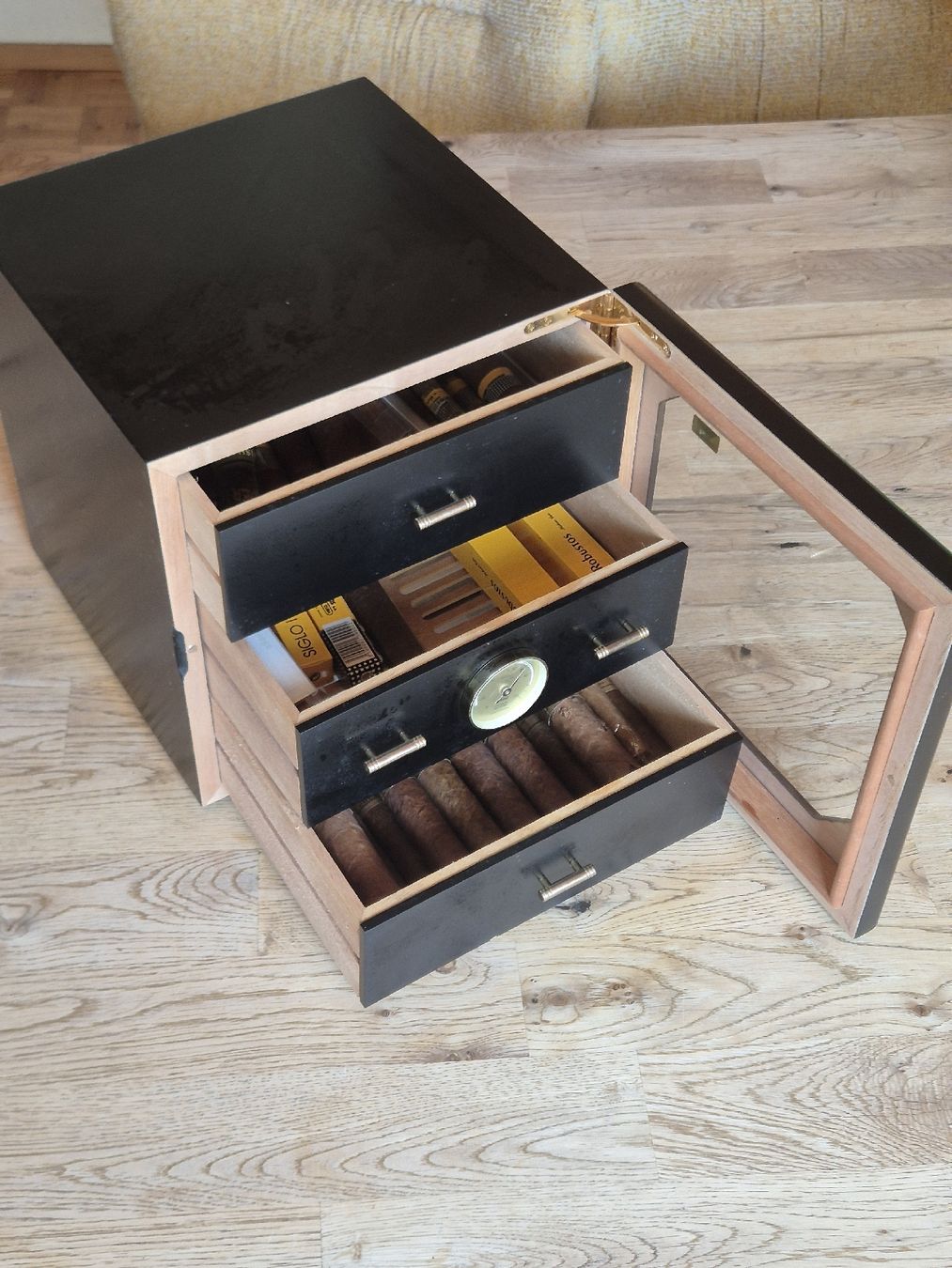 Adorini Humidore: Humidor – Gebraucht aus Emmenbrücke von bachme2008 2