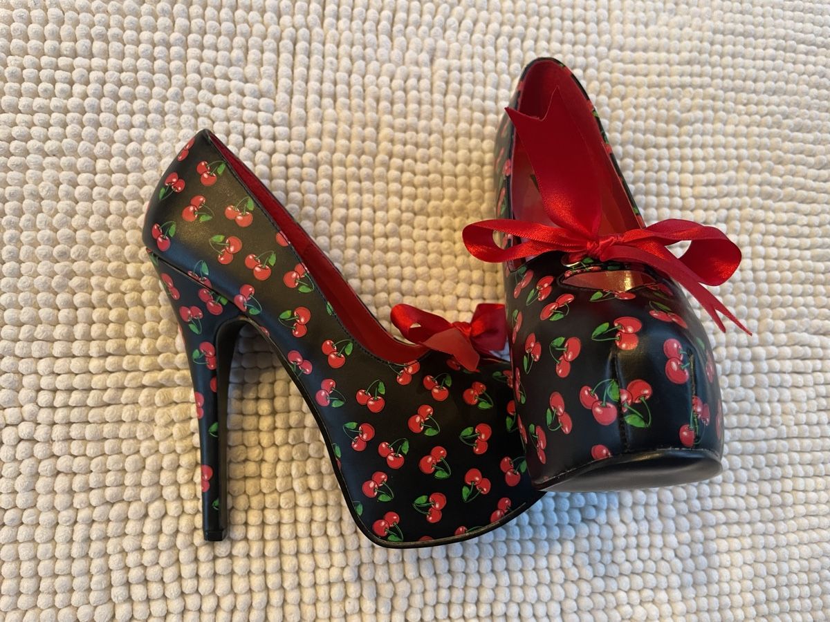 Damenschuhe: Pleaser Bordello Plateau High Heels – Neu (gemäss Beschreibung) aus Dietikon von MCage 1