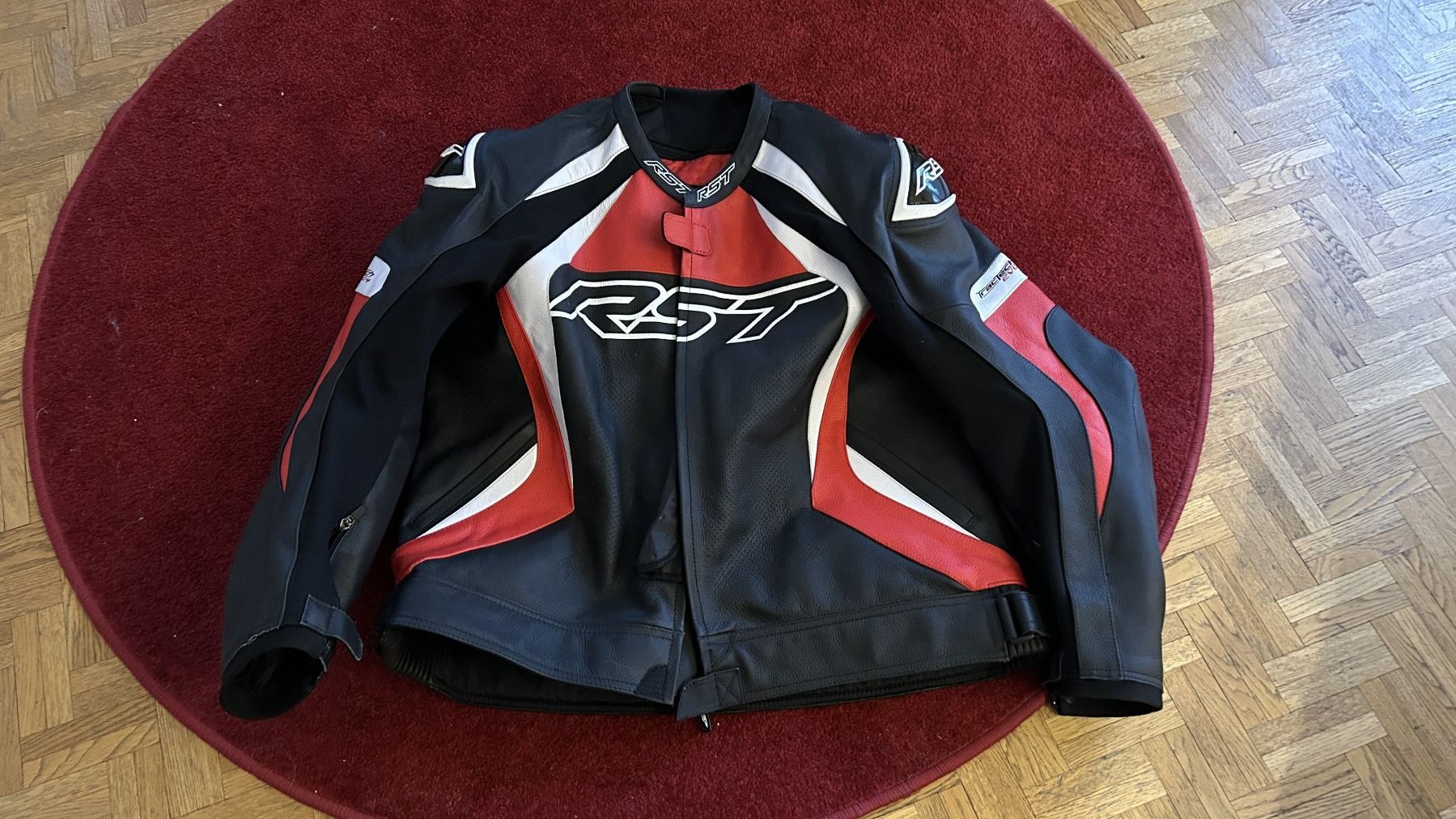 Giacche: Veste moto RST NEUVE – Nuovo e nell'imballaggio originale da Sion venduto da Bang-OlufsenSion 3