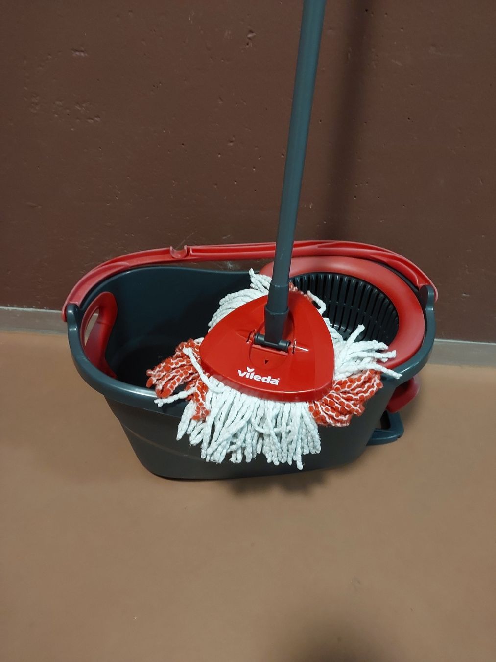 Altro per la casa: Vileda Bodenwischer Set mit Eimer, guter Zustand. – Usato da Aarau venduto da awerk 2