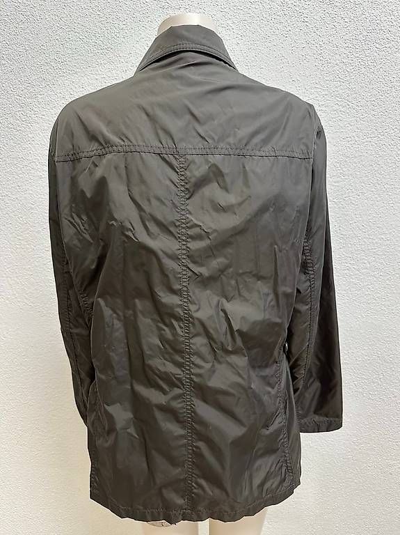 Bugatti Giacche: Bugatti Freizeitjacke aus Nylon im Casual-Stil – Usato da Obernau venduto da Arche_Noah_Brocki 9