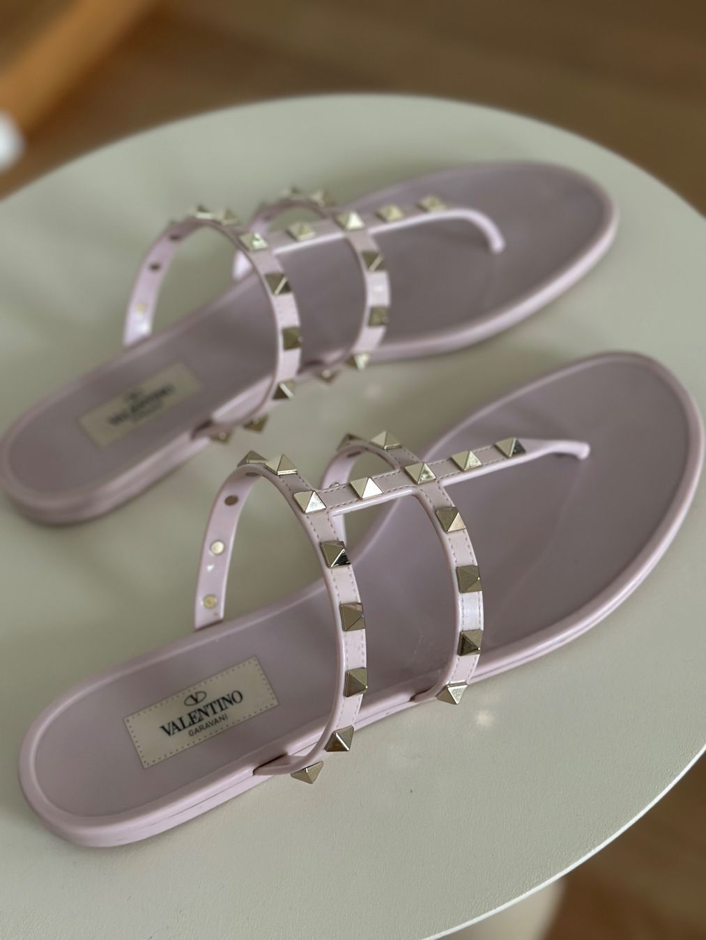 Valentino Chaussures femmes: Valentino Sandalen – D'occasion à Kilchberg ZH par cti_2zkj