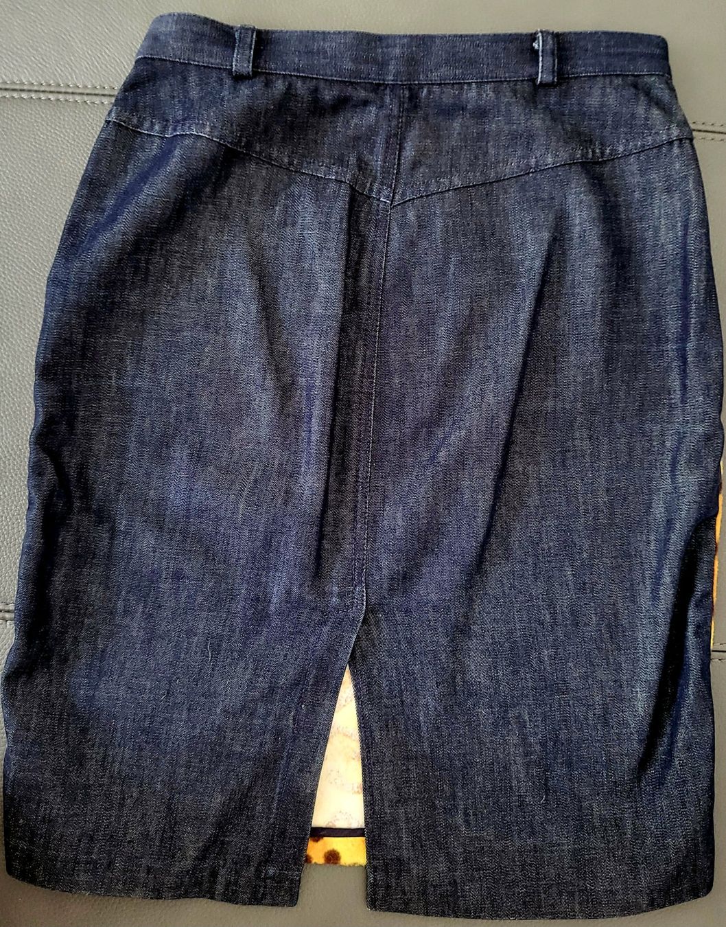 Versace Completi & Tailleur: Ensemble veste et jupe Versace Jeans Couture. – Usato da Neuchâtel venduto da wikit 3