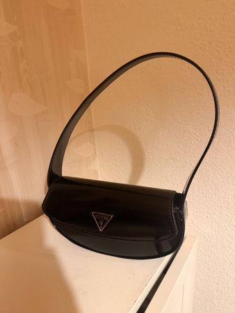 Guess Schultertasche 