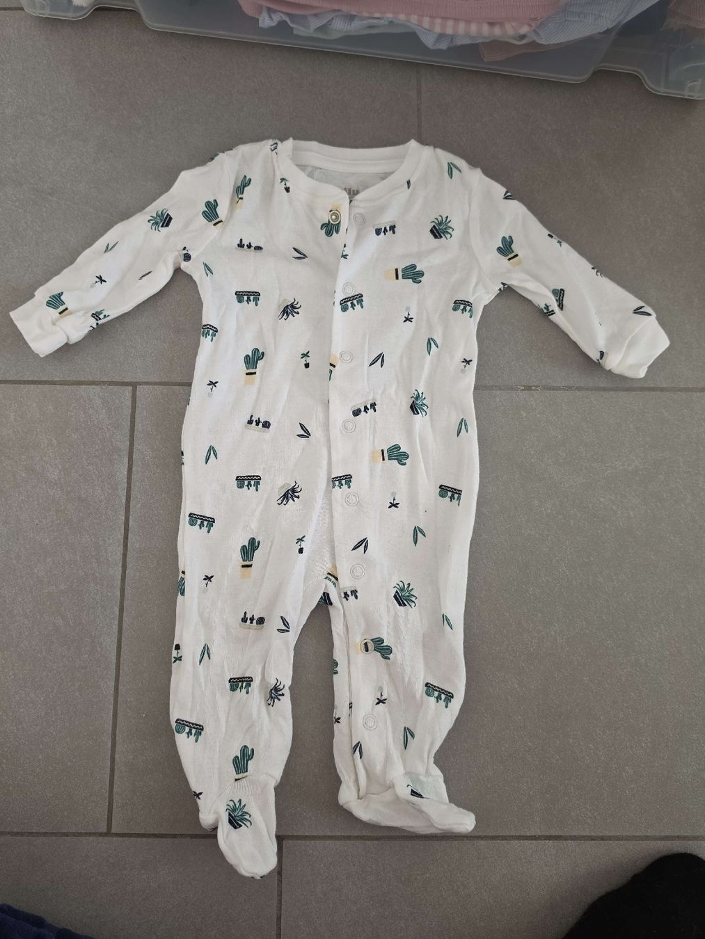 Pigiama & Simili: 56 Baby Pyjama – Usato da Fislisbach venduto da Andreafa