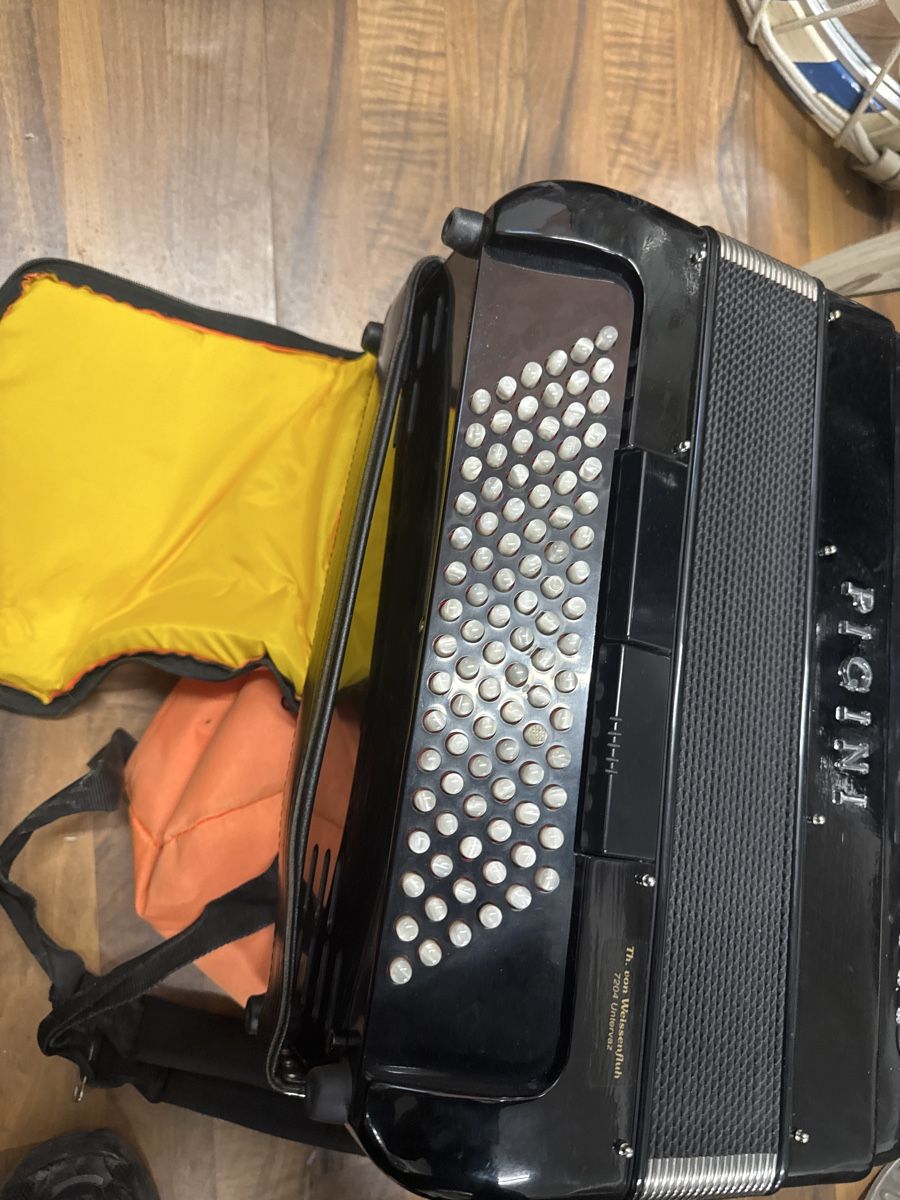 Strumenti musicali: Pigini akkordeon 3 chörig c-griff – Usato da Strengelbach venduto da HeidiHeidi09 2
